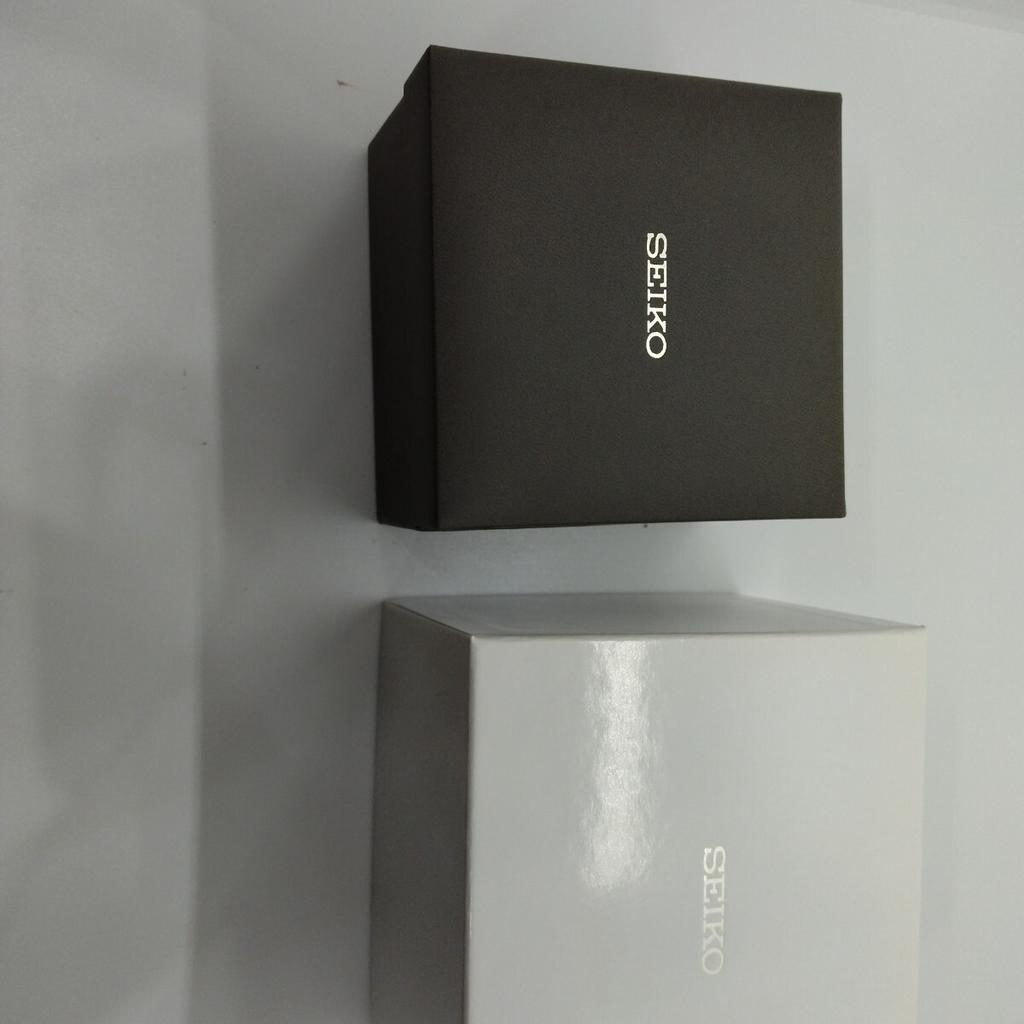 SEIKO Luxury Watch Exclusive Discontinued Outer Box and Inner Box Are All Perfect for Storing Your Box, High-quality Boxes, Watch