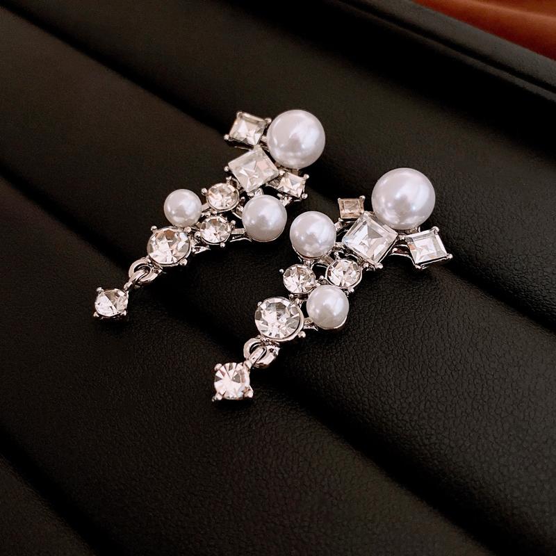 

Серьги-подвески с инкрустацией стразами и жемчугом, геометрической бахромой для женщин, преувеличенные, высококлассные, с темпераментом, тренд, циркон, подарок