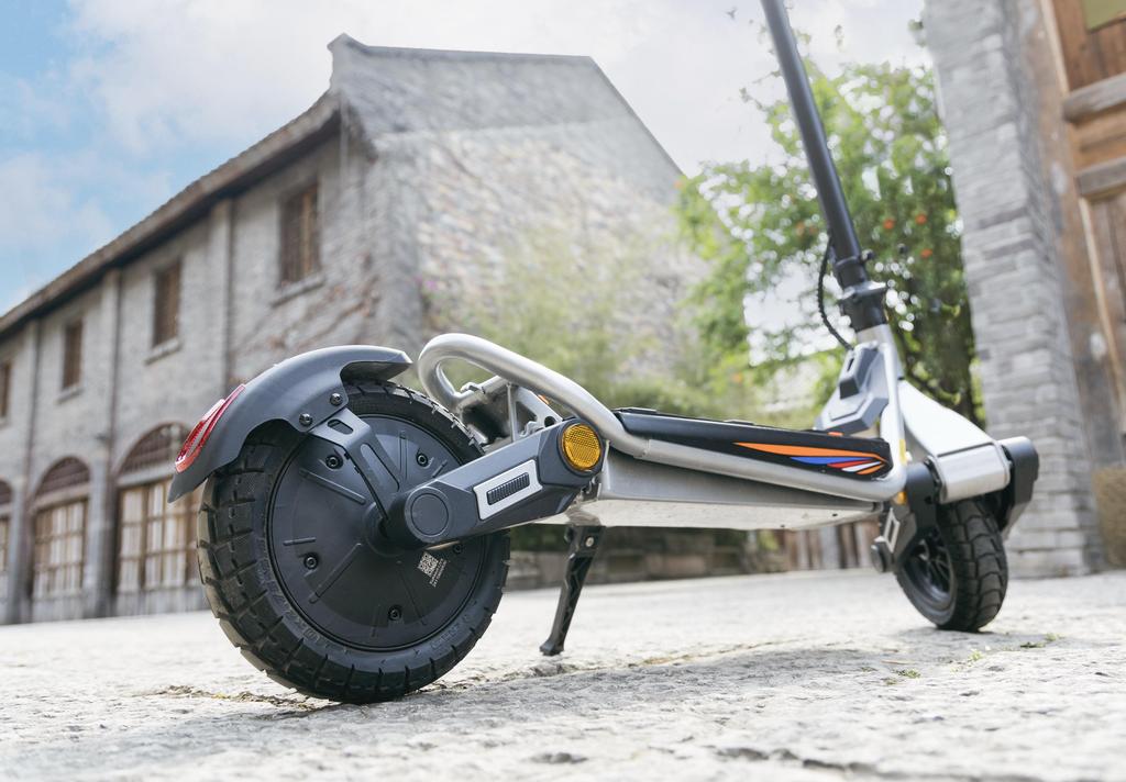 KuKirin Ηλεκτρικό Πατίνι A1 800W Μοτέρ, 48V 13Ah Μπαταρία Λιθίου, Ελαστικά Κενού 10 ιντσών, 45 χλμ. Αυτονομία, 45 χλμ./ώρα, Διπλά Δισκόφρενα Ηλεκτρικό Πατίνι