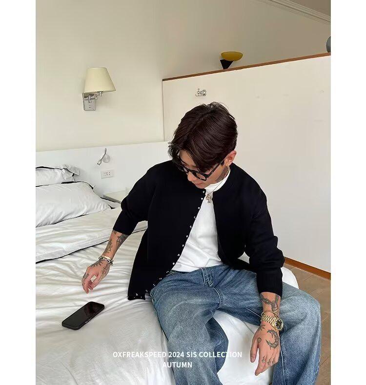 Men's 2024 Autumn/Winter Metal-Studded Cardigan Knitwear - Versatile Loose-Fit Coat