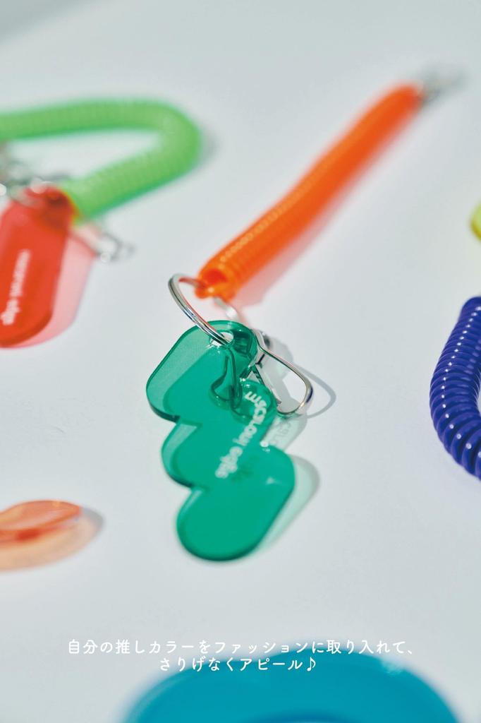 Macaroni Edge Coil Key Charm, Acrylic Charm, Clear Key Ring, Bag Charm, Colorful, Cute, Korean Goods, Gift (Blue)