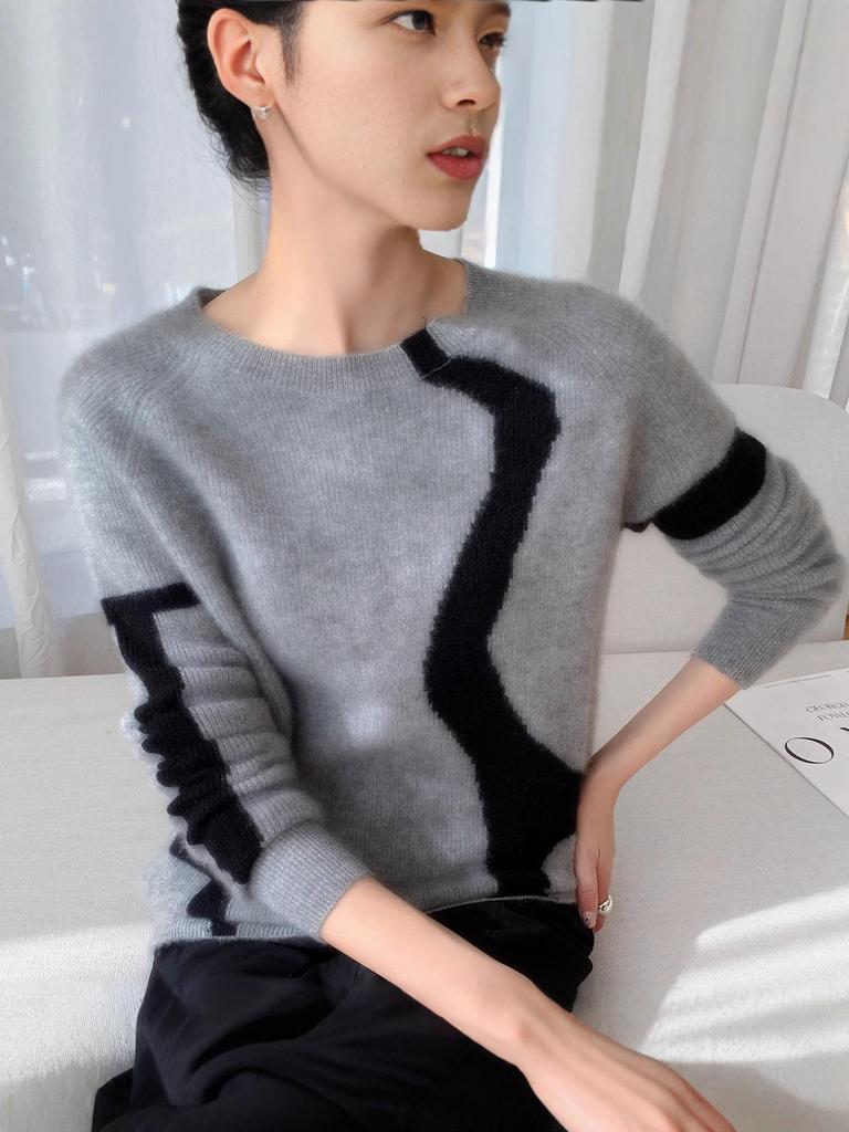 Women's Cashmere Color Block Round Neck Pullover Sweater - Elegant Style, Warm Knit