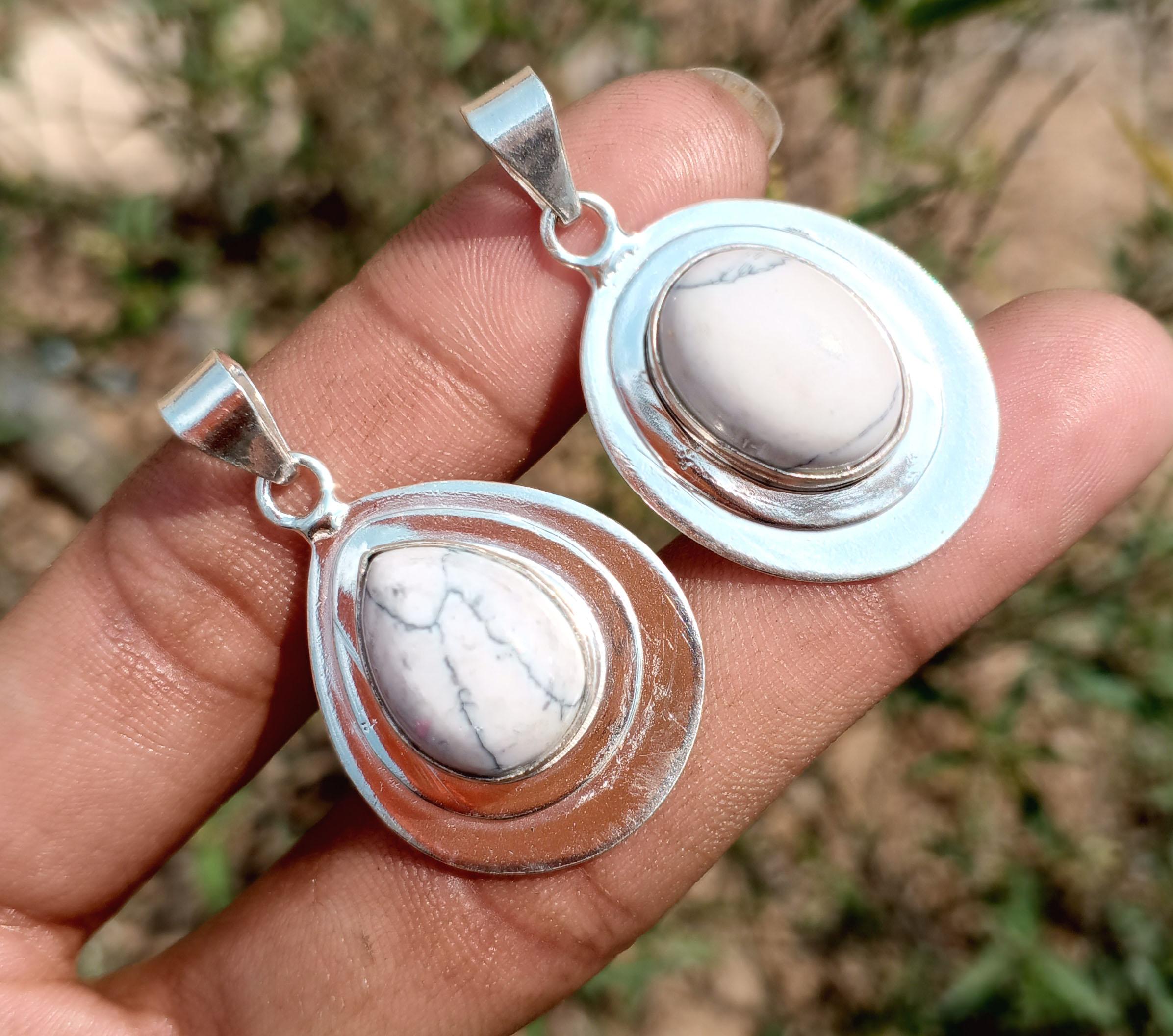 

Howlite Gemstone 925 Sterling Silver Plated 2 PCs Handmade Fashion Pear/Oval Pendent Jewelry m белый