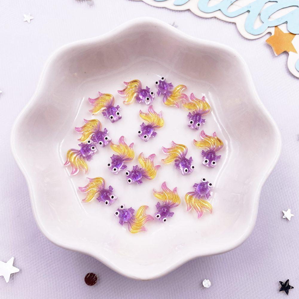 50pcs Resin Colorful Glitter Goldfish Figurines Flatback Rhinestone Applique DIY Nail Art Jewellery Scrapbook Accessories Crafts