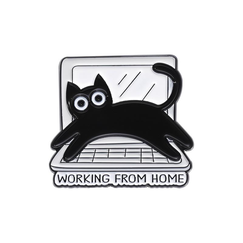 Cute Black White Cats Enamel Pins Cartoon Naughty Kitty Claw Animal Brooches Lapel Badge Fashion Jewelry Gifts For Kids Friends