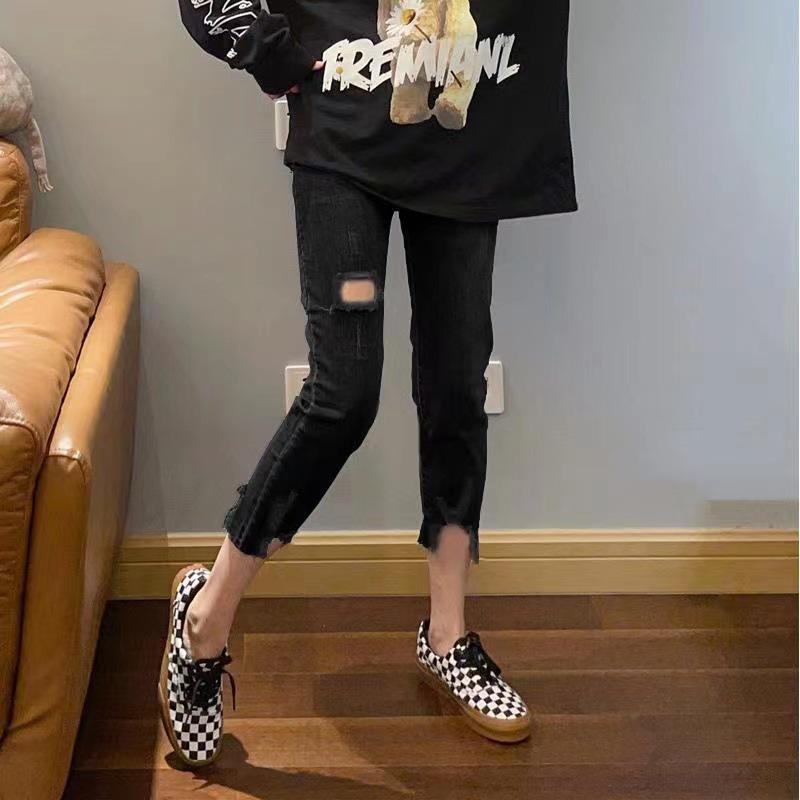 

Plus Size High Waist Ripped Elastic Jeans - Women s Cropped Straight Leg for Petite and Pear Shapes 25