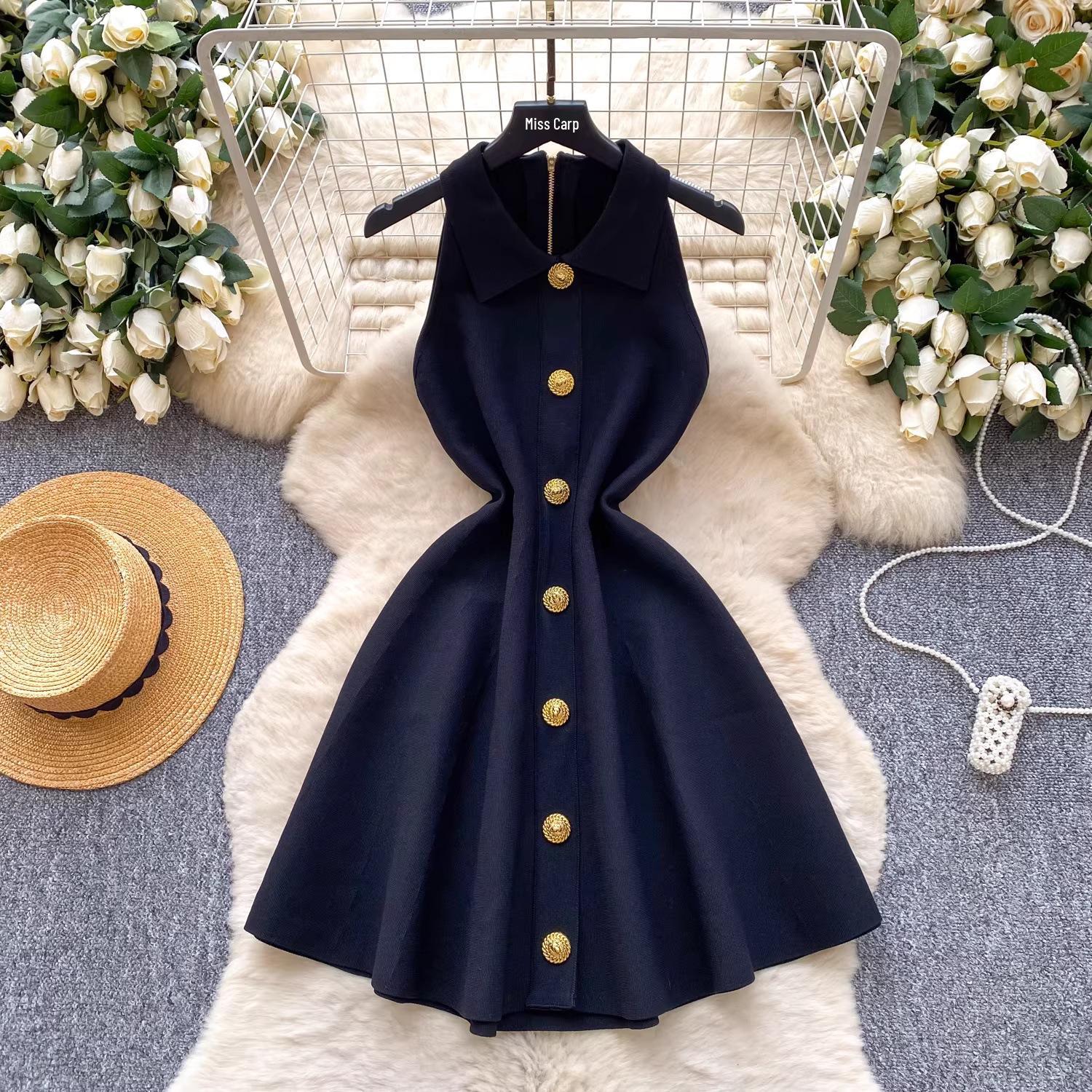 

Rich Girl Style Sleeveless Metal Buckle Dress - Spring/Summer A-line, Short Skirt, Waist-Cinching, Slimming XL