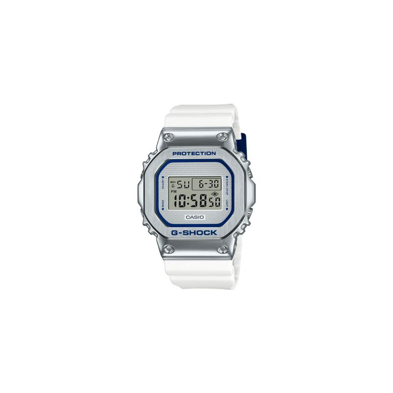 

Casio all-metal series-square dial digital display 200 meters waterproof China Aerospace Space Creation Cooperation Model Solar GM-5600LC-7PRH