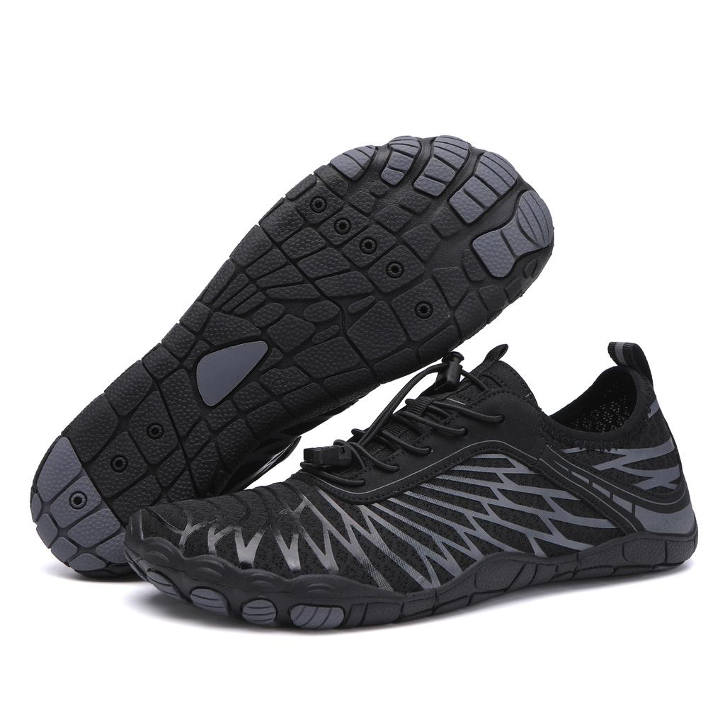Large Size Wading Shoes Men's Women's Outdoor Barefoot Beach Shoes Breathable Swimming Fitness Shoes Unisex Water Sports Shoes