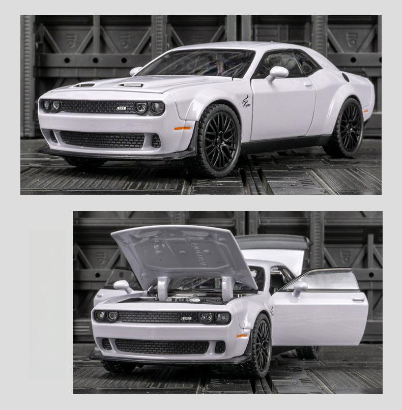 Jiaye VB32793 Metal Sports Car Toy: Alloy Model with Sound, Light, and Pull-Back Door Opening.