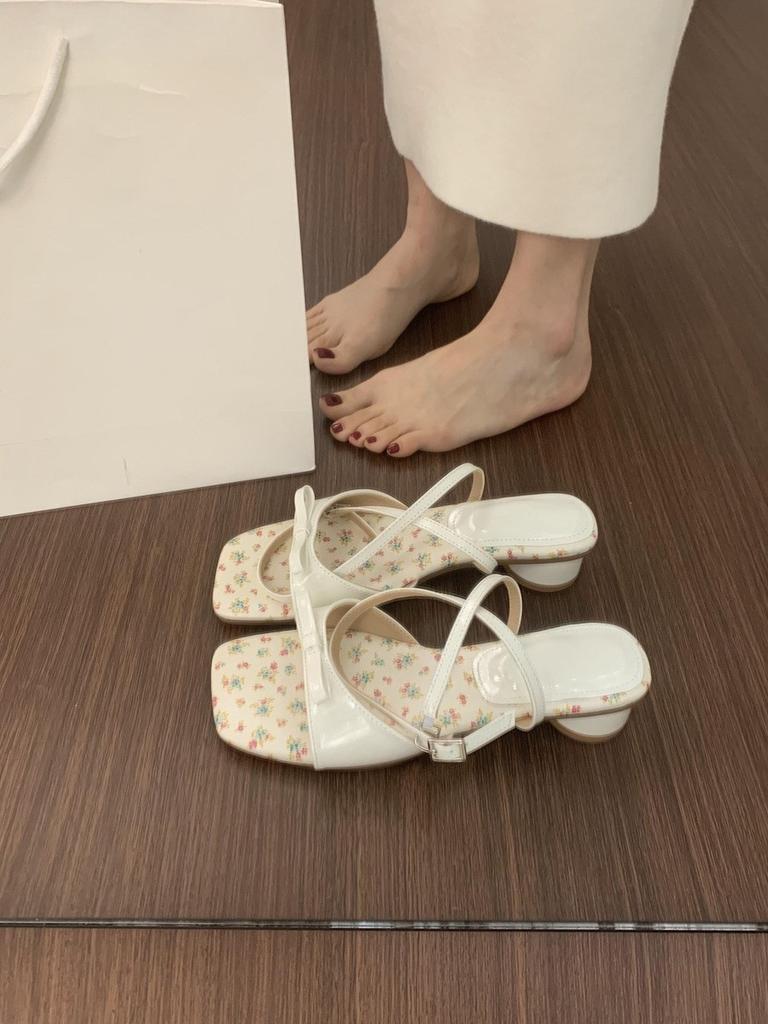 Small fresh open-toed square-headed floral sandals women's small thick-heeled shoes
