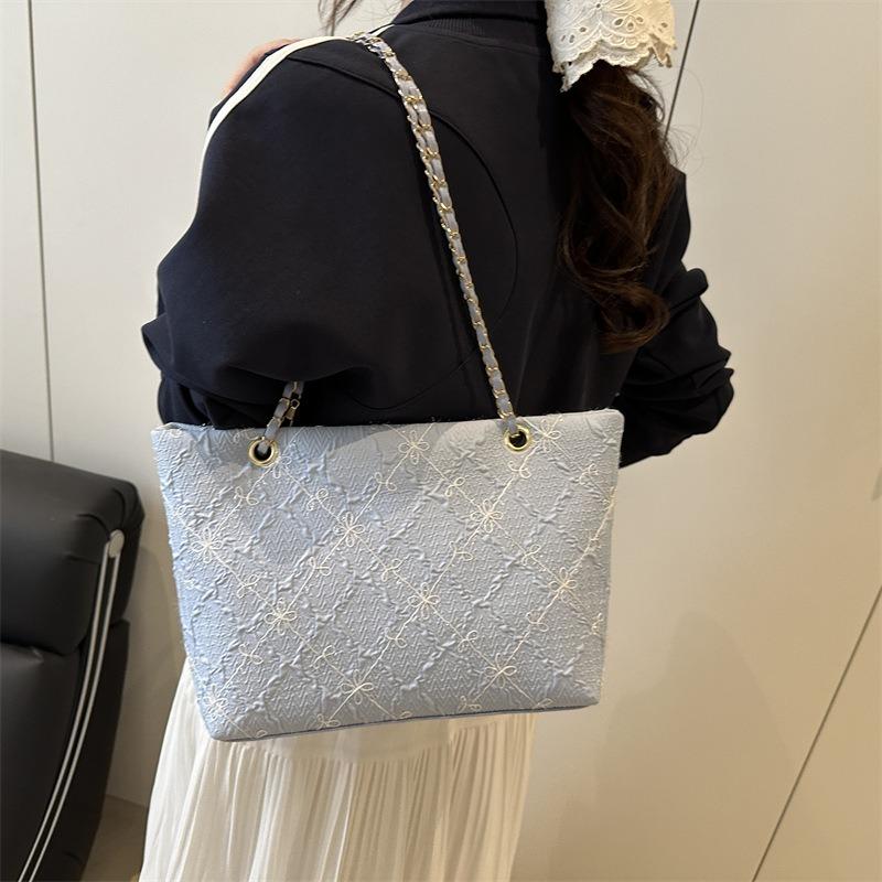 Summer New Solid Color Fashionable Women's Shoulder Bag Casual Underarm Tote Bag Simple Portable Women's Bag