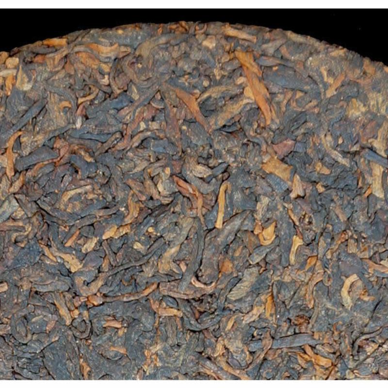 Yunnan Menghai Banzhang Tribute Golden Buds Pu'er Teekuchen 2018 357g Reifer Puerh