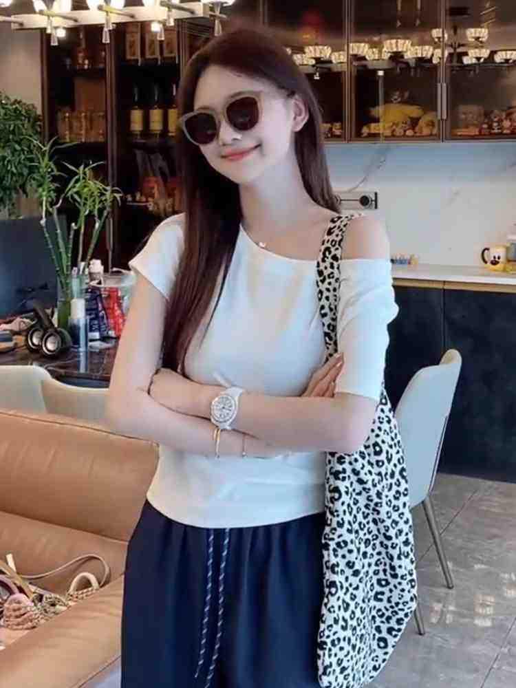 

Women s Off-the-Shoulder Black Short-Sleeve Loose Top - Summer 2025 New Design Extra Large (XL) белый