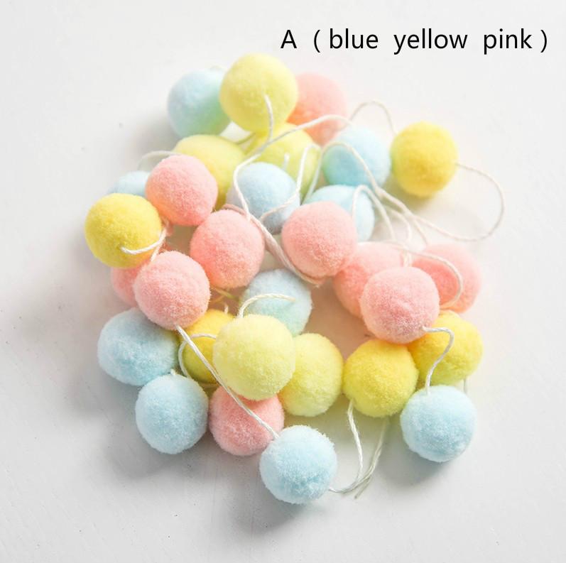 2.5cm 30PCS Creative Handmade Felt Ball Wool Ball Wreath String Ornaments DIY Accessories