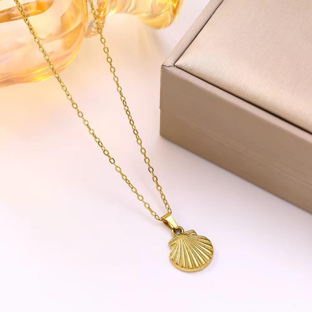 Transborder Stylish Starfish Shell Stainless Steel Pendant Necklace for Women - Ocean-Inspired Design