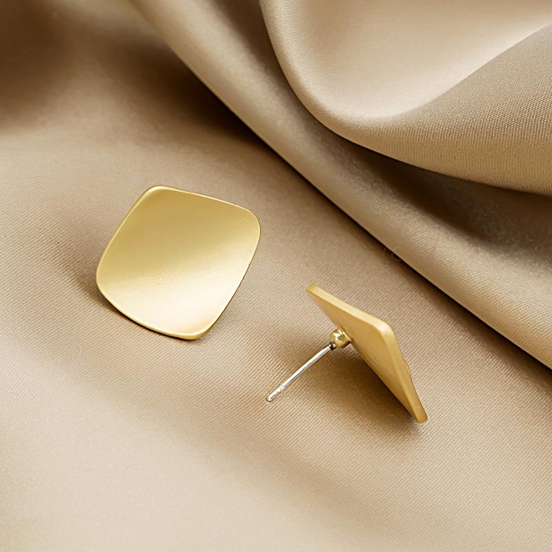 Design Sense Geometric Rhombus Frosted Metal Stud Earrings, Niche Hong Kong Style Gold Square Earrings