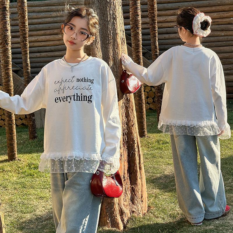 Plus Size Girls' White Lace Long Sleeve T-shirt for Spring & Autumn