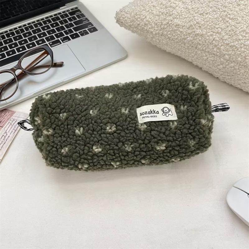 Winter Plush Small Love Pencil Case Student Pencil Pouch Large Capacity Stationery Organizer  Travel Toiletry Bag