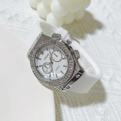 Silicone Women Watches Luxurious Brand Casual Diamond Female Quartz Wristwatches Simple Sport Clock Relogio Feminino