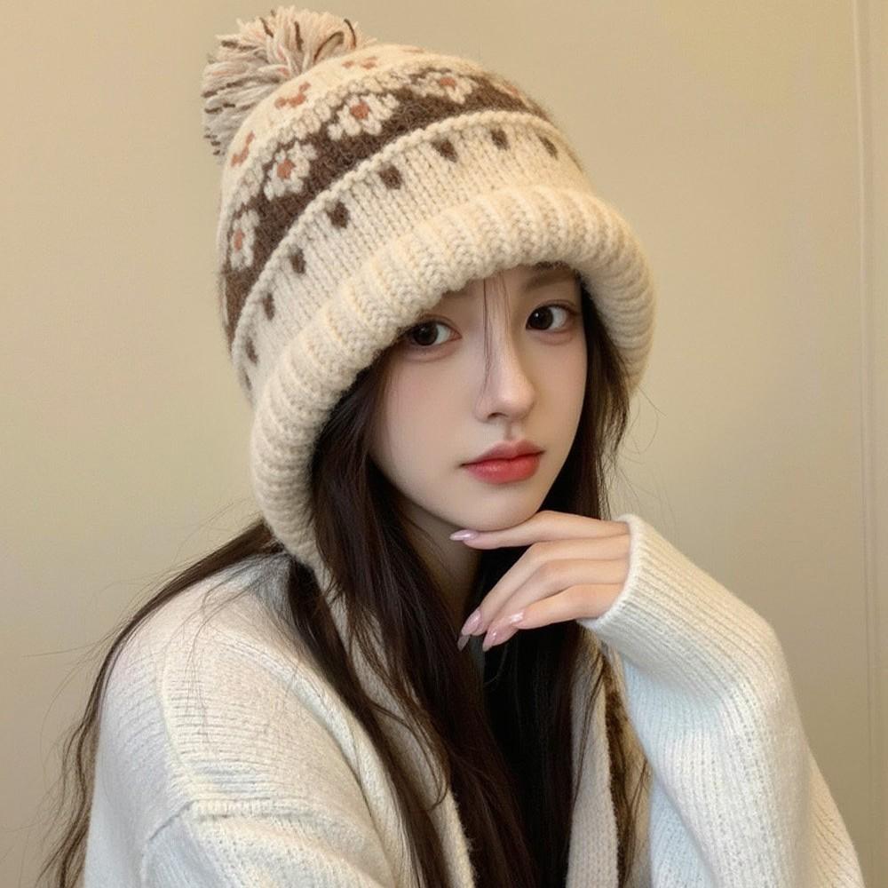 Snowflake Fair Island Autumn and Winter Snow Outdoor Cold Ear Protector Women's Knitted Big Hairball Warm Baotou Lei Feng Hat