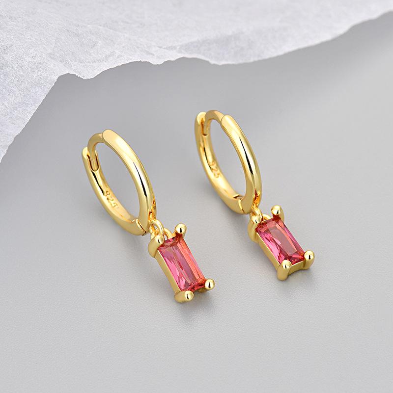Kolorowe prostokątne kolczyki z cyrkoniami dla kobiet - Modne i stylowe