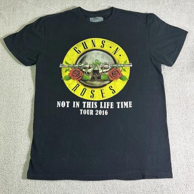 Guns N Rose Graphic T Shirt Adult Medium Black Not In This Life Time Tour 2016