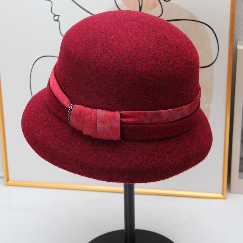 Middle-aged women's elegant wool top hat with diamonds, satin bow, basin hat, autumn and winter outdoor cold-proof mother's old lady hat