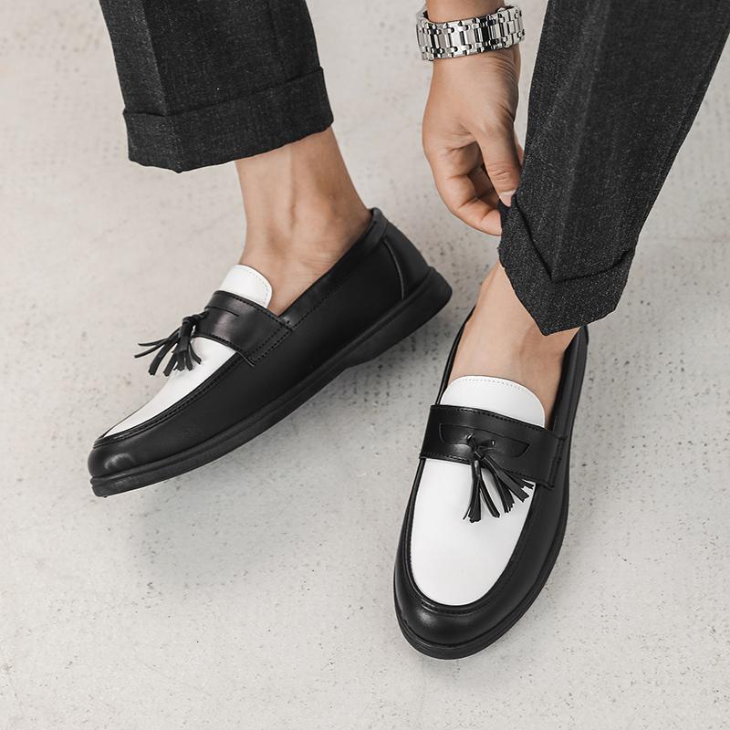 Elegant Mens Dress Casual Shoes Luxury Brand Men's Loafers Wedding Office Shoes Patent Leather Slip-on Tassel Business Shoes