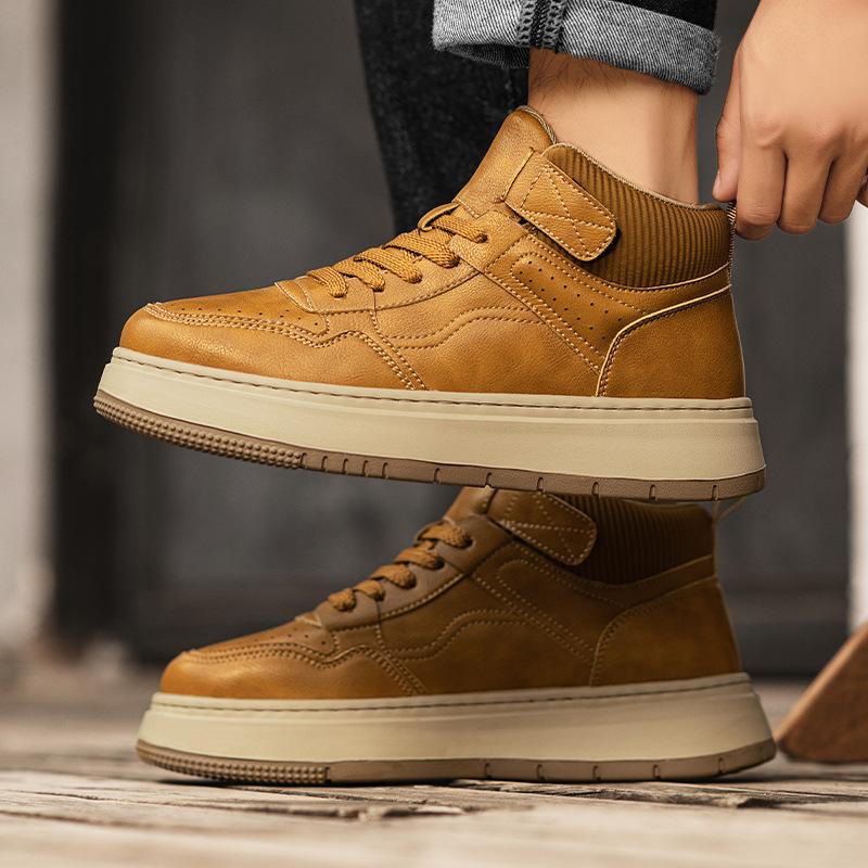 Spring Wheat Leather Men's Shoes Trendy Versatile Sports and Leisure Shoes Genuine Leather Board Shoes Retro Tooling Medium Help Martin Boots