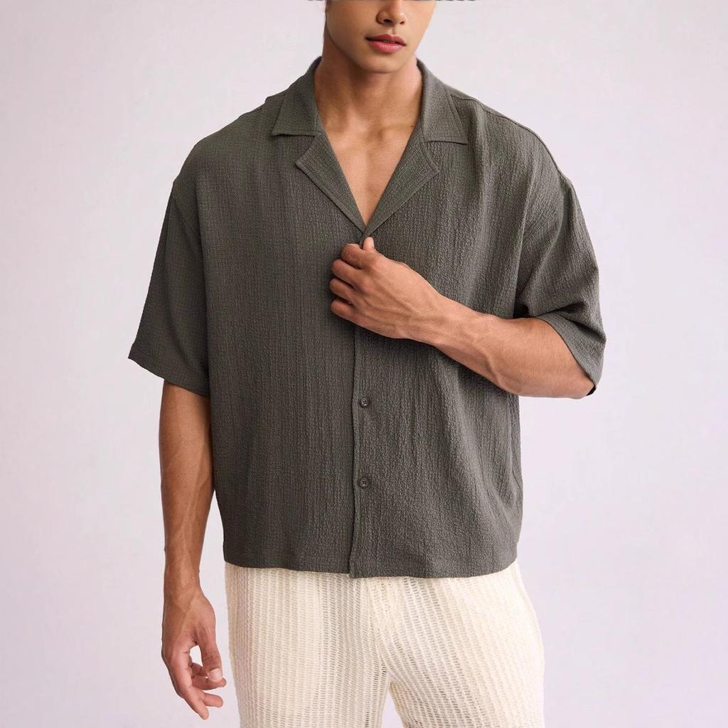 Men's Solid Color Loose Pleated Style Trendy Short Sleeved Lapel Shirt