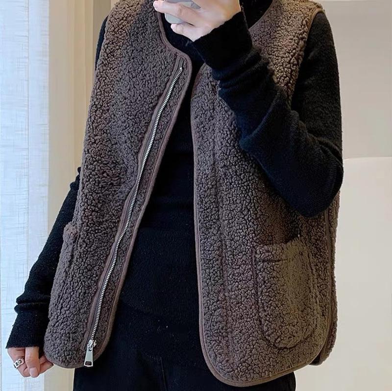 Women's 2024 Autumn/Winter Lambswool Plush Vest - Korean Style Versatile Outerwear Gilet.