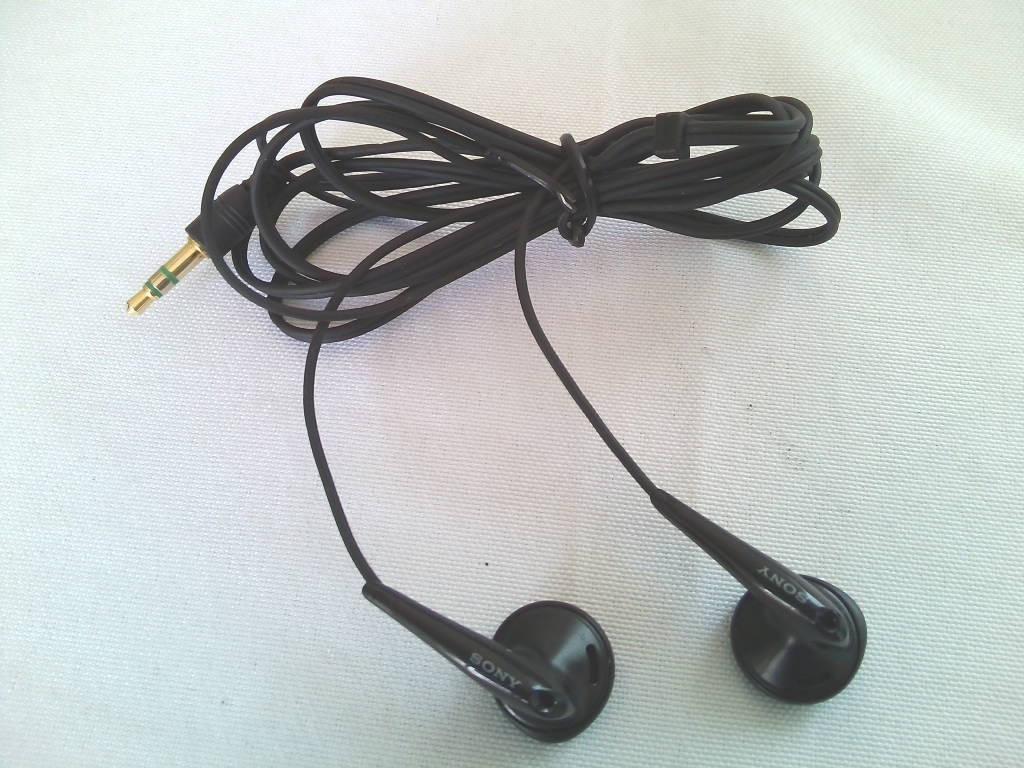 SONY MDR-E0921 Stereo Earphones Excellent Condition Working Condition