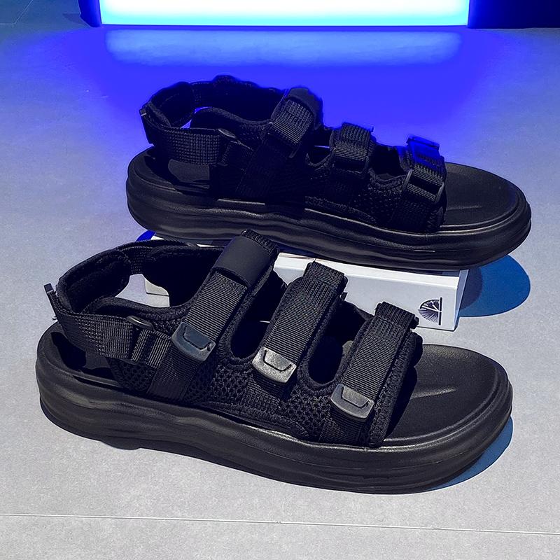 Fashion Black Sandals Men Breathable Summer Shoes Man Outdoor Men Sandals Antiskid Beach Sandals Hollow Shoes Collision Avoidance