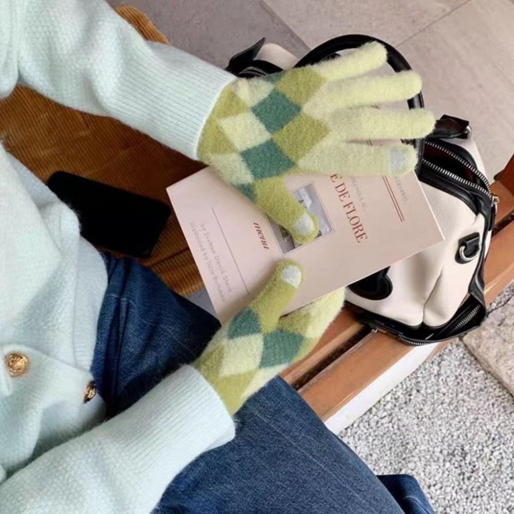 New Keep Warm Knitted Glove Windproof Touch Screen Winter Cycling Glove Cold Proof Full Finger Mittens Female