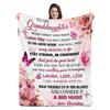 Geschenk Enkelin Oma - Weiche graue Flanelldecke mit Blumenmuster