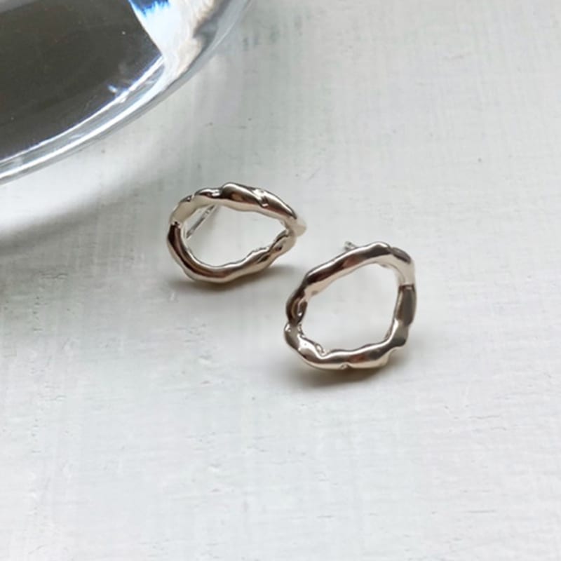 TO.STONE Pieces of Flow Wave S Earrings