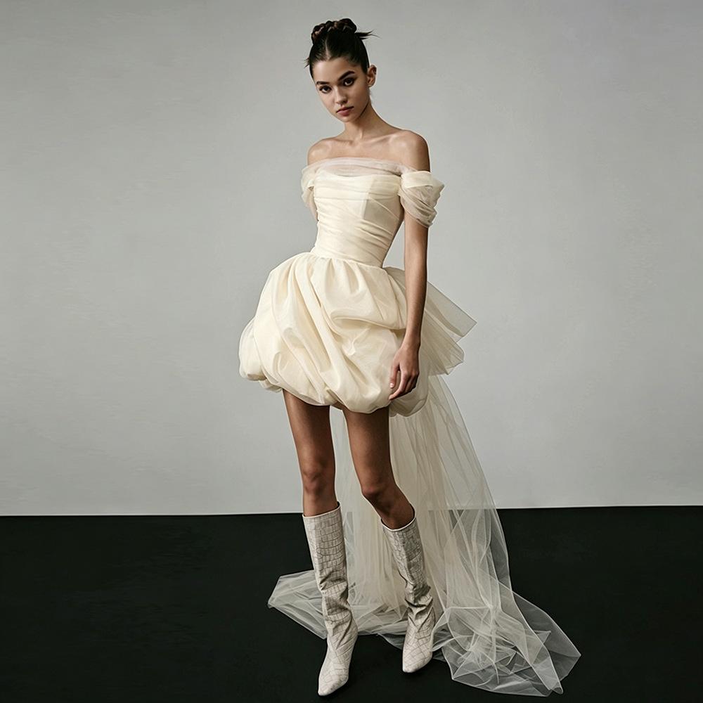 One-word shoulder light wedding dress white