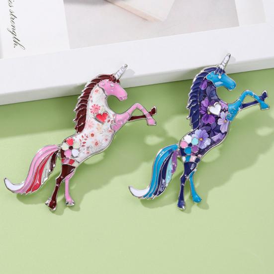 Horse Brooch Fairy Tale Style Flower Heart Decoration Pin Coats Sweaters Bags Badge Fashion Accessories