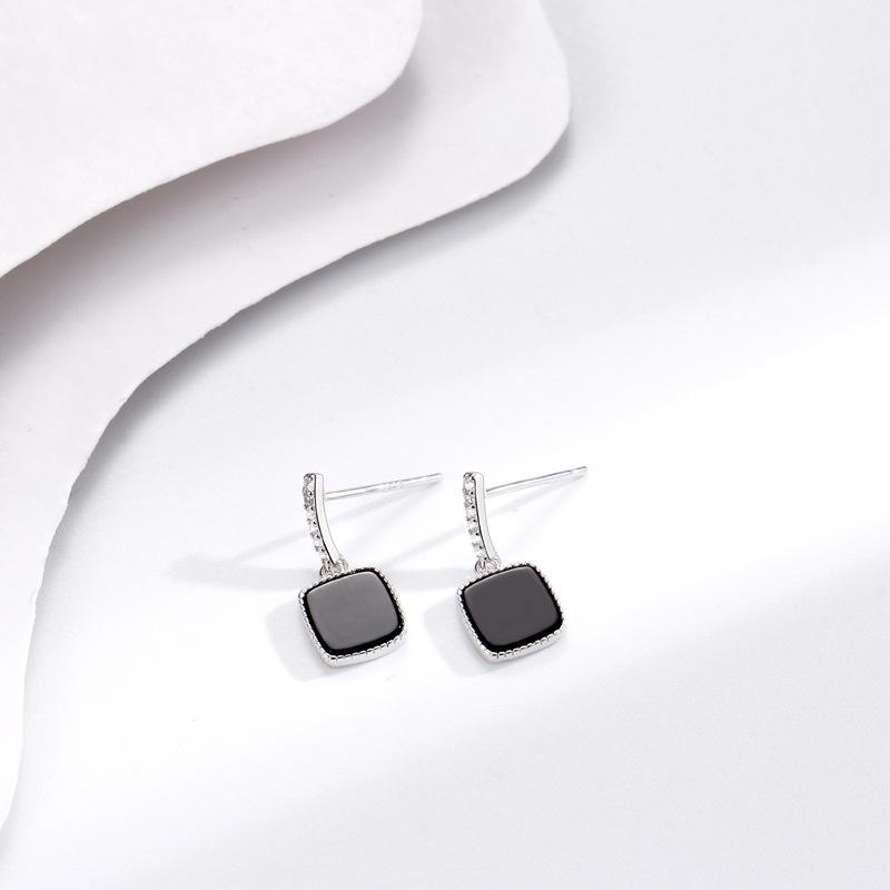 Simple Square Black Agate Stud Earrings Female Korean Version Personalized Fashion Versatile Earrings Ins Cold Wind Earrings