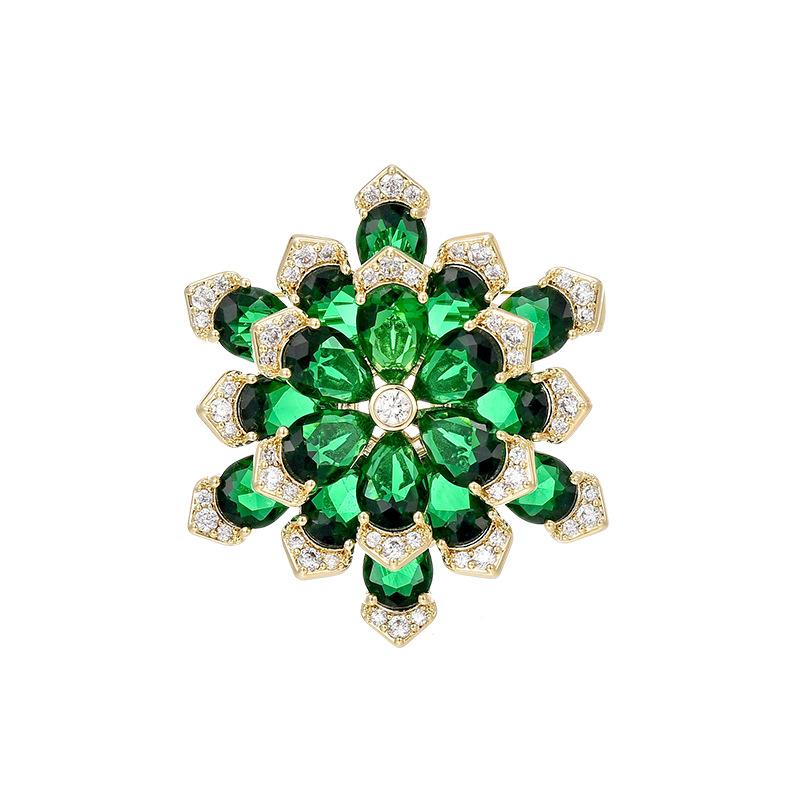 Design Sense Elegant Personality Exquisite Snowflake Shape Chic Brooch Coat Accessories Anti-Light