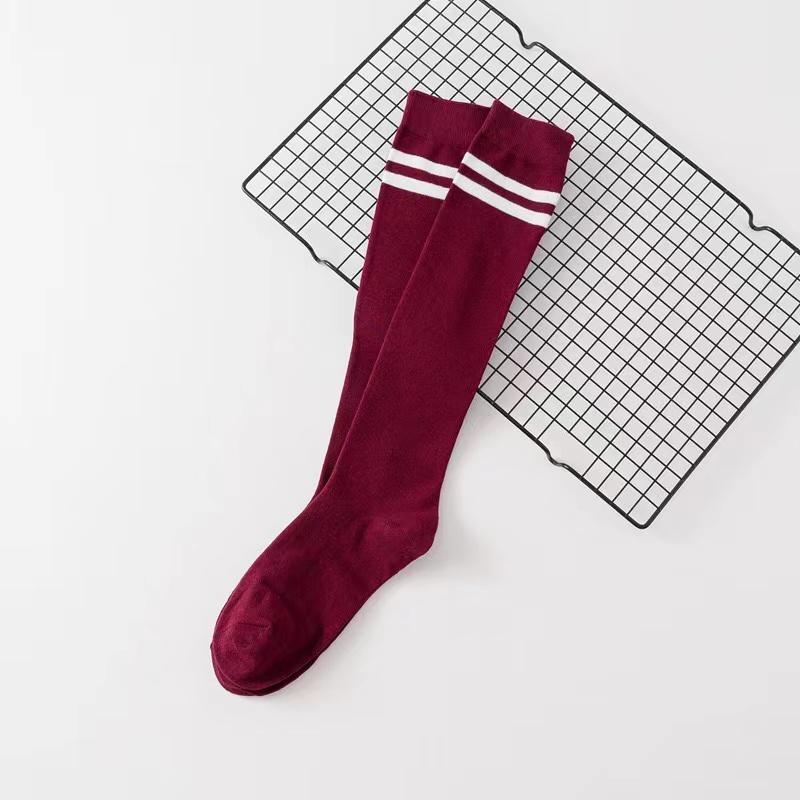 

Длинные гольфы, чулки, женские, однотонные, в полоску, повседневные, спортивные, теплые, дышащие, носки для теленка, корейская мода, японский стиль One Size вино красного