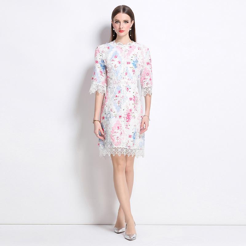 Spot European and American Niche Lady Temperament Lace Splicing Half-sleeved Slim-fit Hip-wrapped Floral Dress