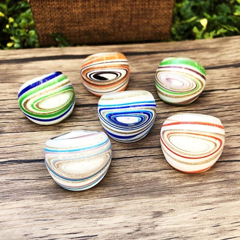 Ręcznie robione Pierścionki z Kwiatowego Szkła Oplatane Drutem Etniczna Biżuteria Inspirowana Galaktyką Artystycznie Wykonane Wygodne