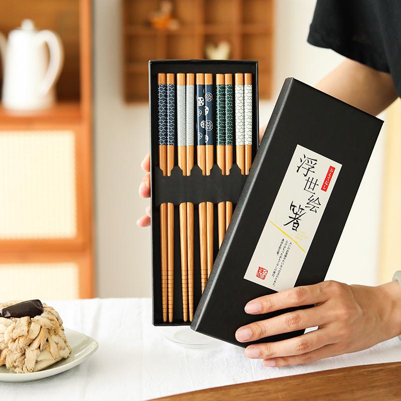 Japanese Style Bamboo Chopsticks: Creative High-End Gift Set (5 Pairs)