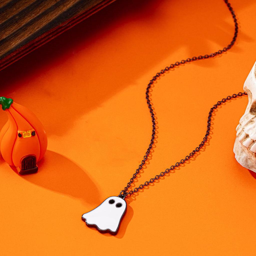 Trendy Halloween Ghost Pendant Necklace for Women - Stylish and Unique Enamel Design