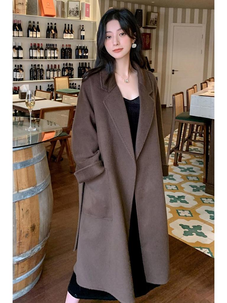 Petite Women's Mid-Length Camel Wool Coat - Loose Double-Faced Cashmere with Tie-Waist for Autumn and Winter.