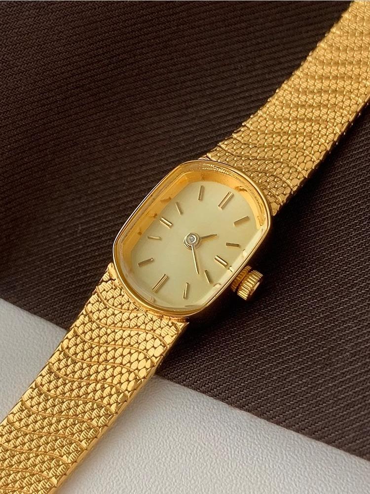Watch for women light luxury niche small gold watch new retro small exquisite women's quartz watch