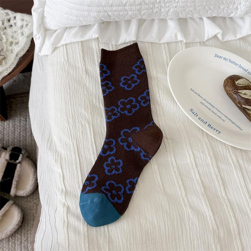 Female Autumn and Winter Retro Art Thousand Bird Lattice Geometric Small Design Tube Stack Socks