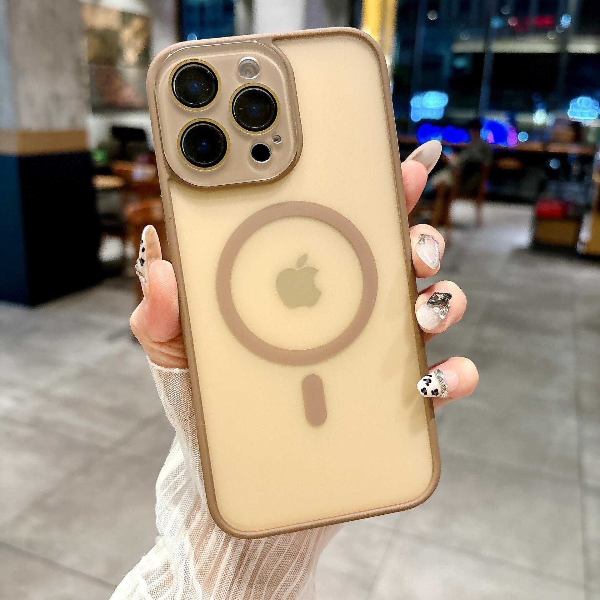 

Применимо к iPhone16promax Мягкий на ощупь Магнитный чехол для телефона Apple 15nm Объектив Жесткий чехол iPhone16Promax